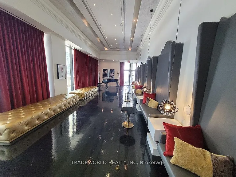 197 Yonge St #2909 — Photo 29