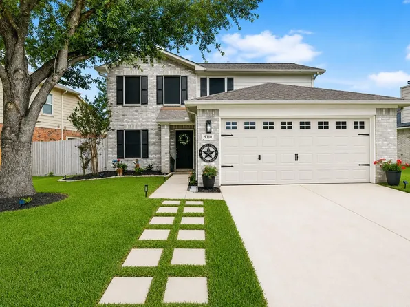 9310 Windy Spring Ln, Houston, TX 77089