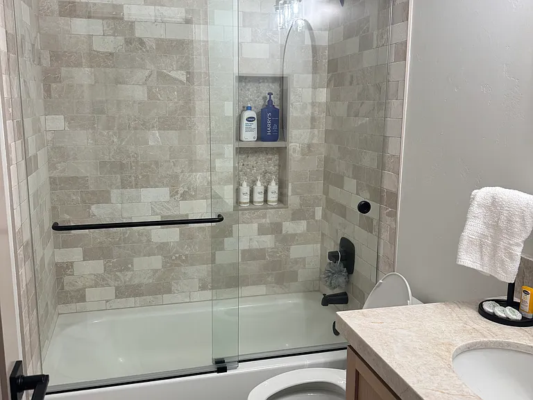 684 Olympic Dr — Photo 17