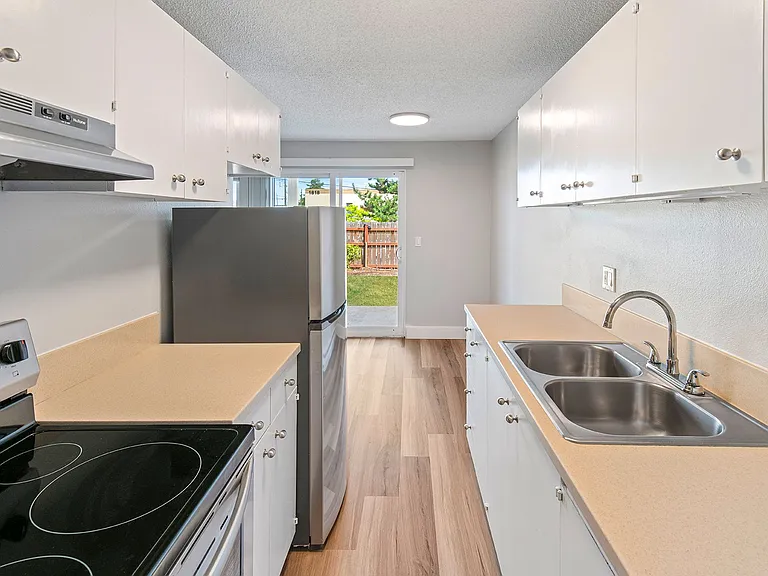 Unionaire Apartments — Photo 6