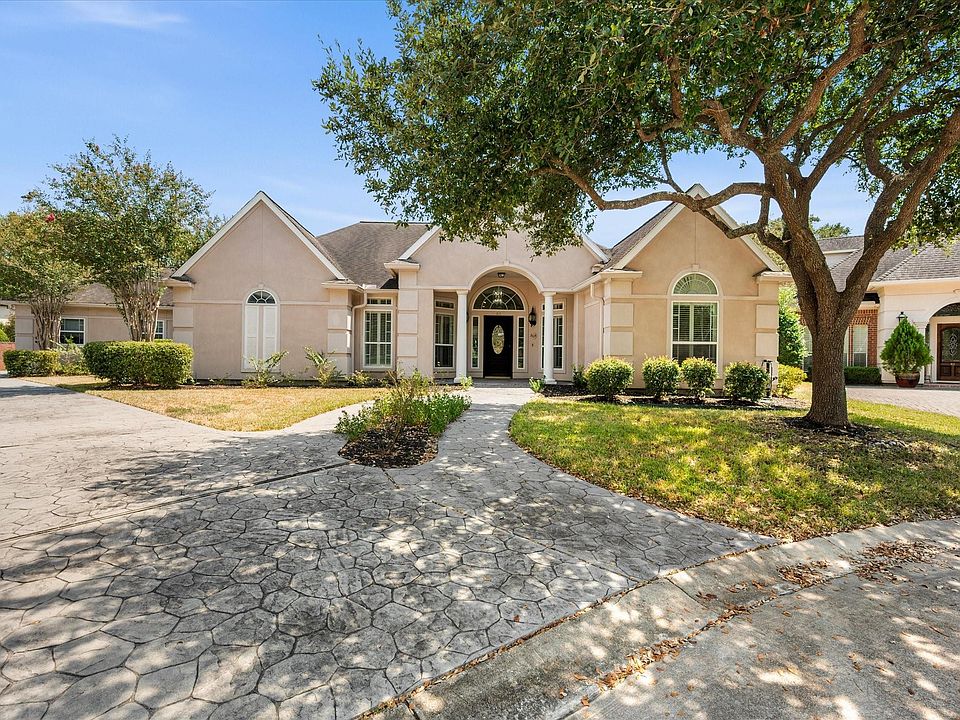 1st image of 66 Blooming Grove Ln