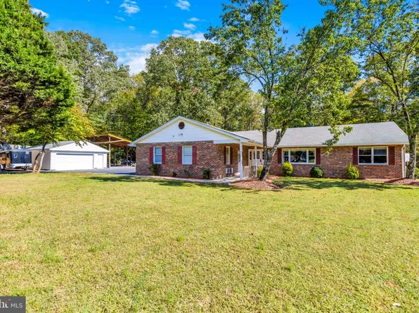 37995 Mohawk Dr, Charlotte Hall, MD 20622