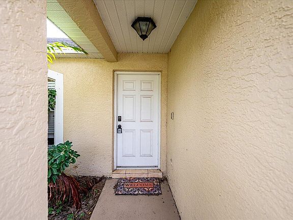 3rd image of 1366 SW Wampler Avenue