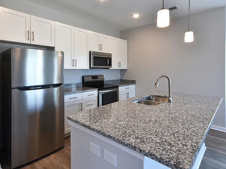 Grand Oaks Apartments — Photo 92