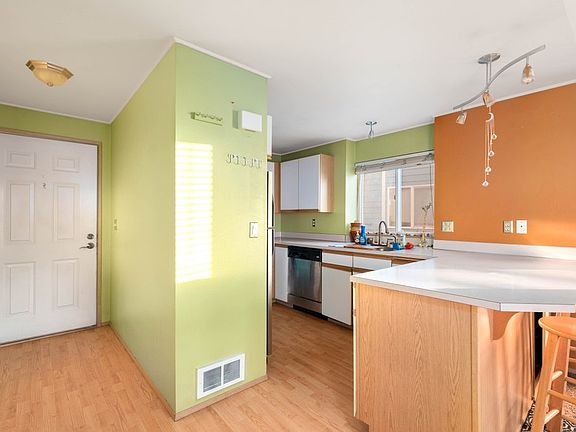 5th image of 536 NE Ellis Way #C201