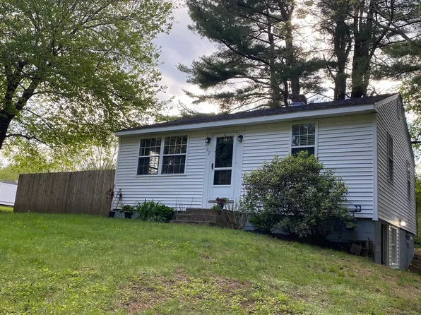 32 S Spencer Rd, Spencer, MA 01562