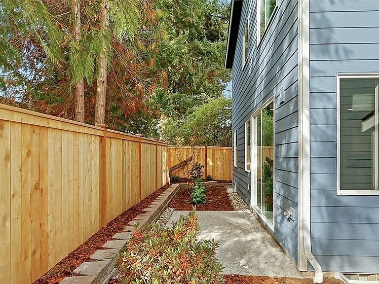 8818 223rd Pl SW — Photo 20