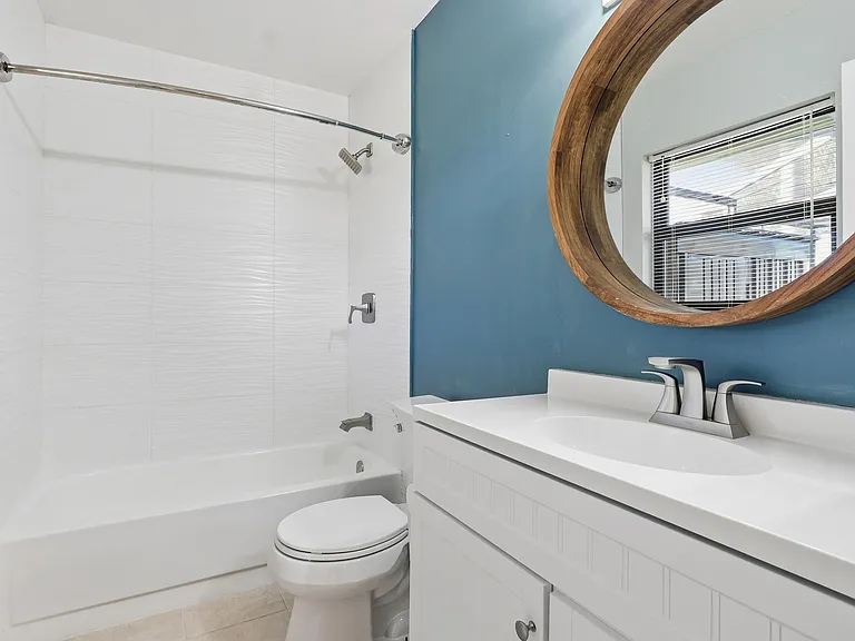 5694 Northpointe Ln — Photo 18