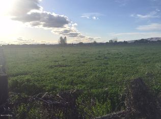 Nka Buena Loop Rd, Zillah, WA 98953