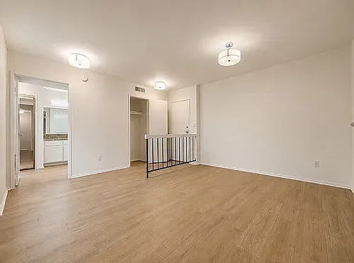 1444 S. Saltair — Photo 12