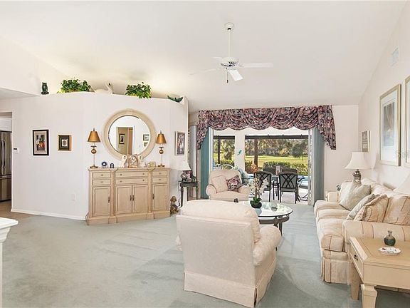 4th image of 36 Windsor Dr