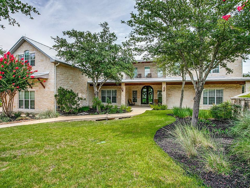 1st image of 44 Vineyard Dr