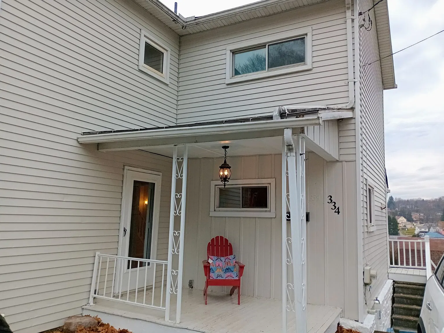 3 bed, 1300 sqft, $975 — Photo 1