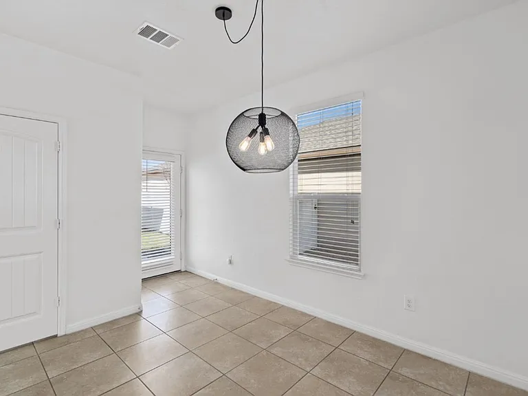 18332 Cumberland Gap St — Photo 11