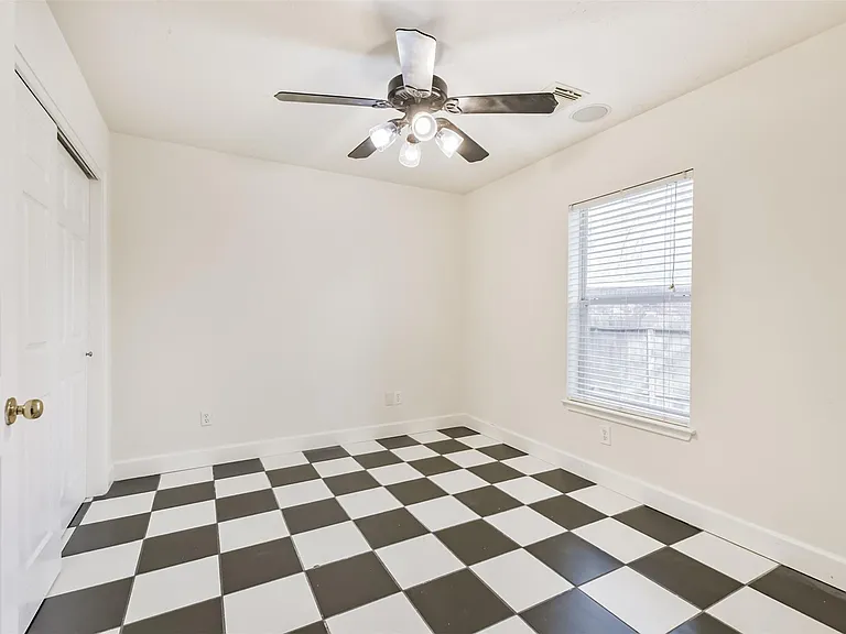 7 Heron Hollow Ct — Photo 23