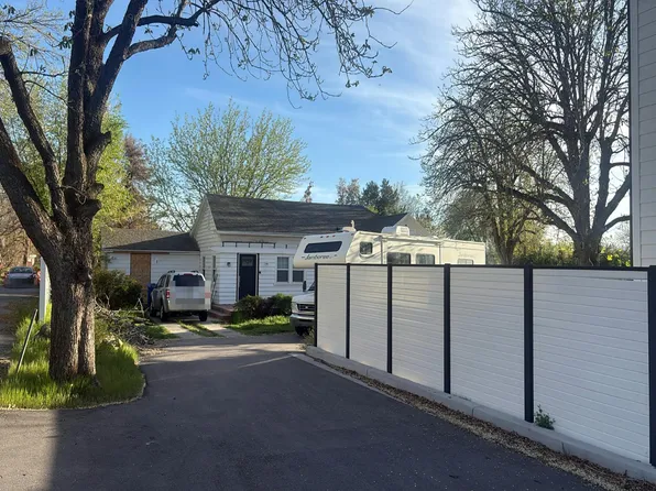 1758 E Holladay Blvd, Holladay, UT 84124