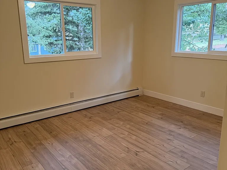 904 W Lorraine Ave — Photo 16
