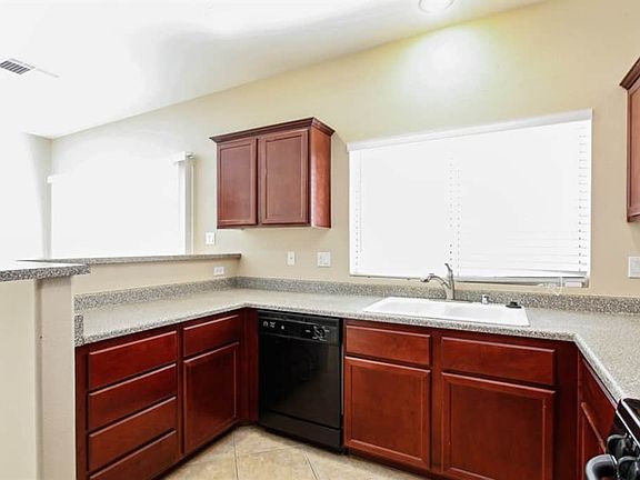 5th image of 929 Appaloosa Hills Ave