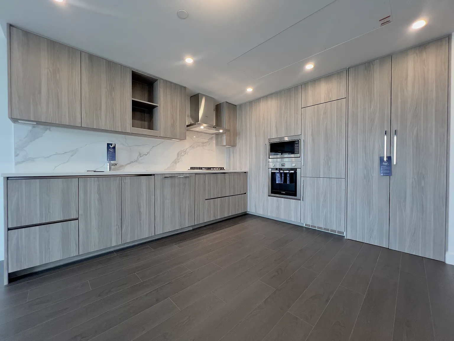 100th Ave, Surrey — Photo 3