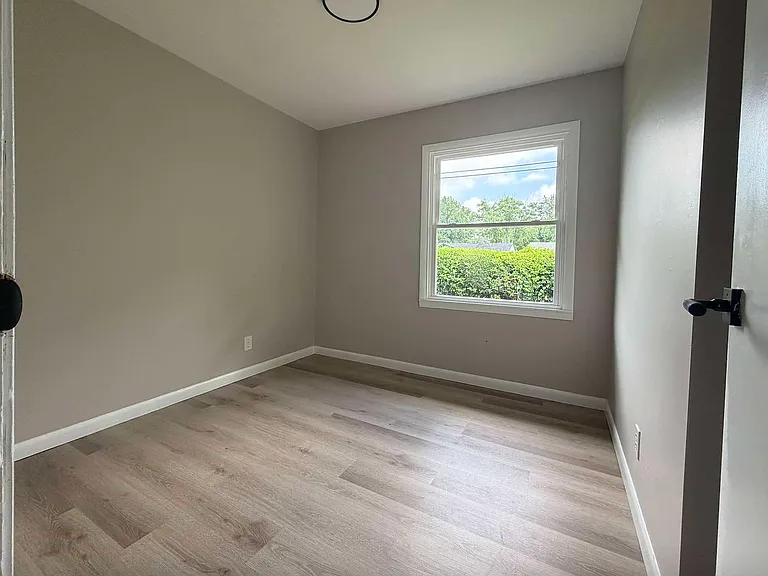 5304 Cedrus Cir — Photo 10