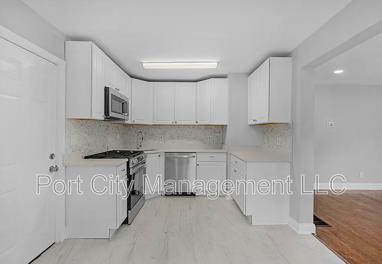 4902 Gilray Dr — Photo 13