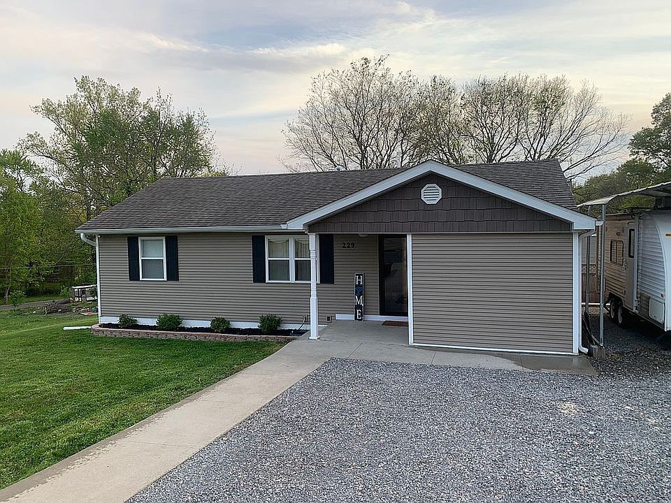 1st image of 229 Oconnell Dr