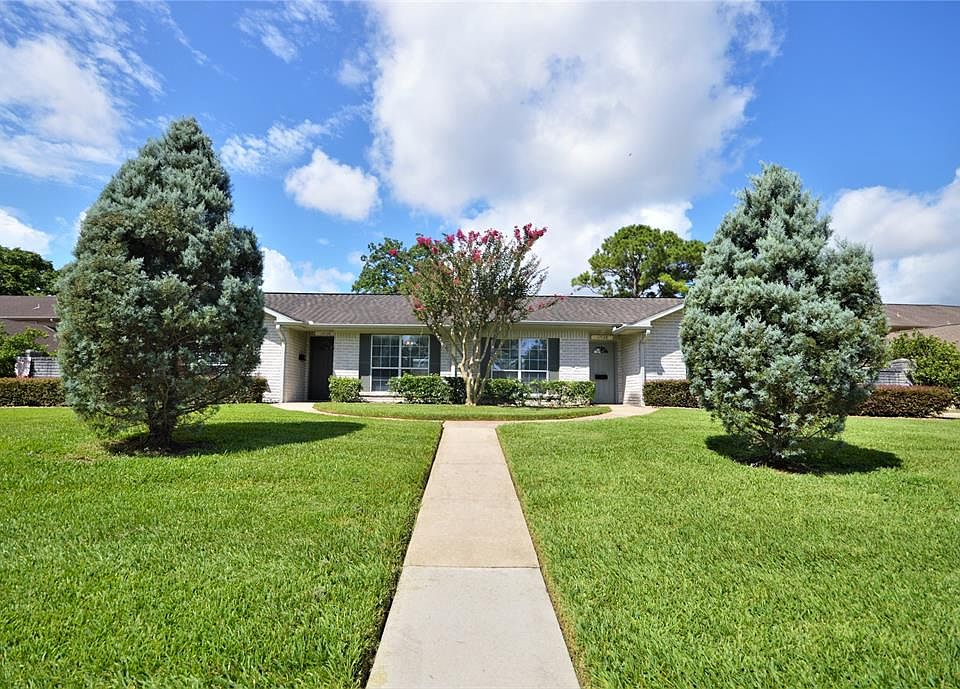 1st image of 17128 Blackhawk Blvd #128