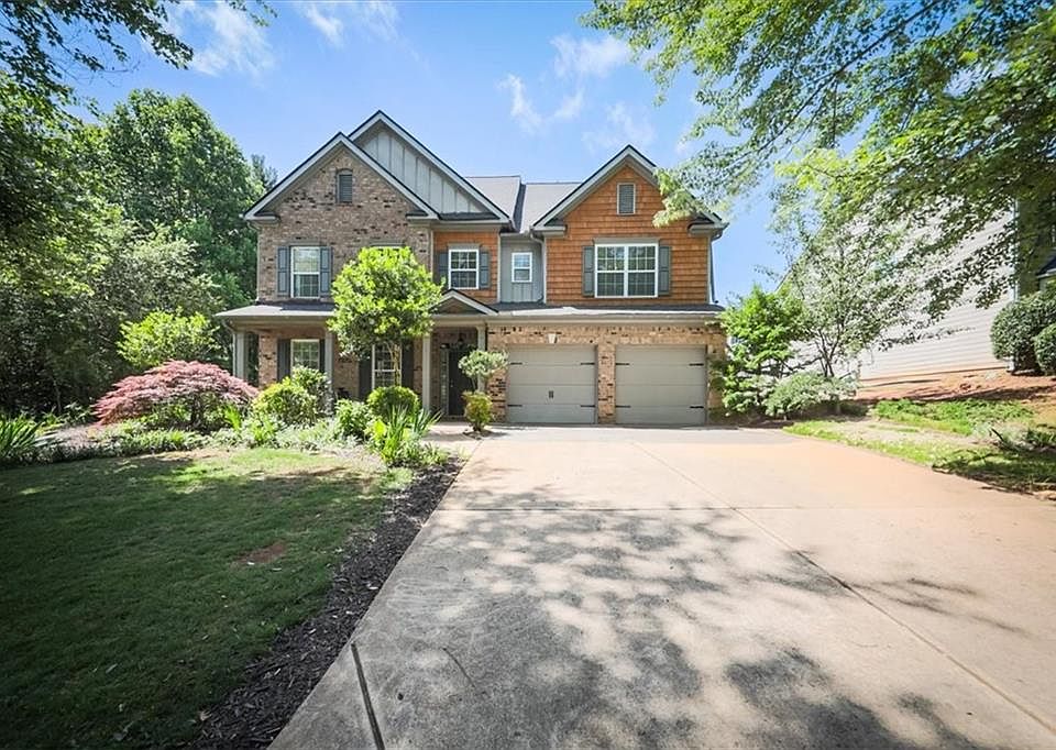 1st image of 176 Oakland Way