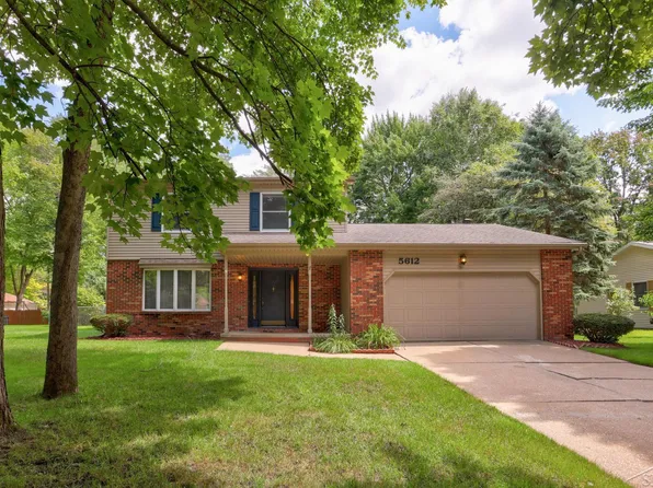 5612 Lantern Ln, Midland, MI 48642