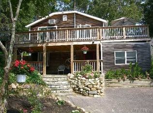 34 Locust Rd, Wading River, NY 11792