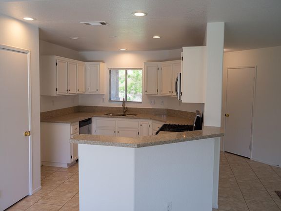 3rd image of 30403 Misty Creek Dr