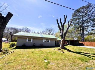 17 Stanfield Rd, Albertville, AL 35951