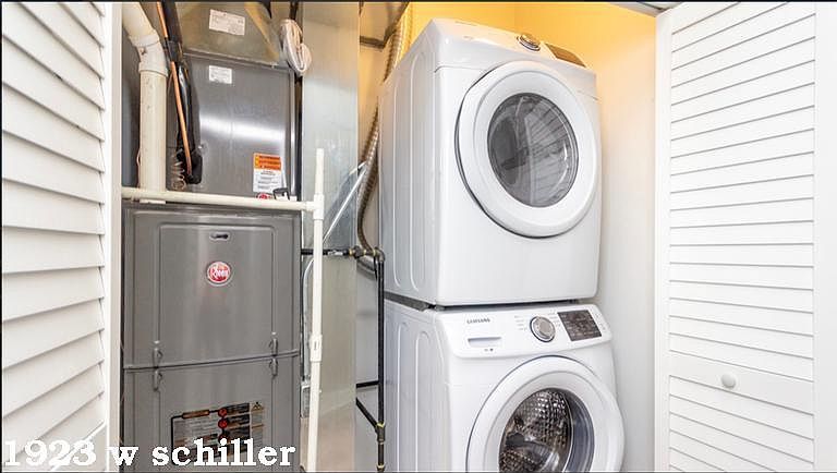 1st image of 1923 W Schiller St #1521