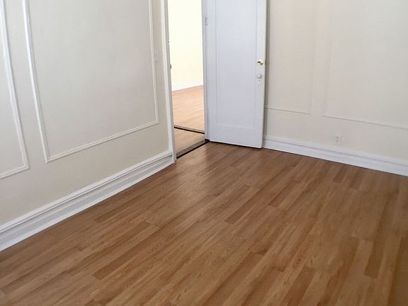 2nd image of 4812 46th St APT C3