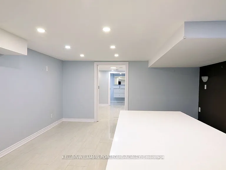 431 Kingston Rd #LOWER — Photo 3
