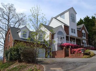 354 Sky High Dr, Blue Ridge, GA 30513