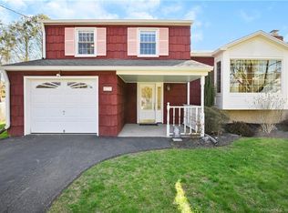277 Tuckahoe Ln, Fairfield, CT