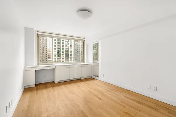 Rented by Brown Harris Stevens | media 19