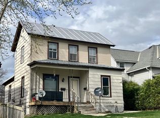 120 1st Ave, Baraboo, WI 53913