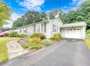 50 Ridge Dr, East Providence, RI 02914