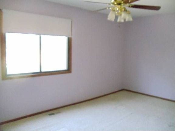 4th image of 88 96th Ln NE