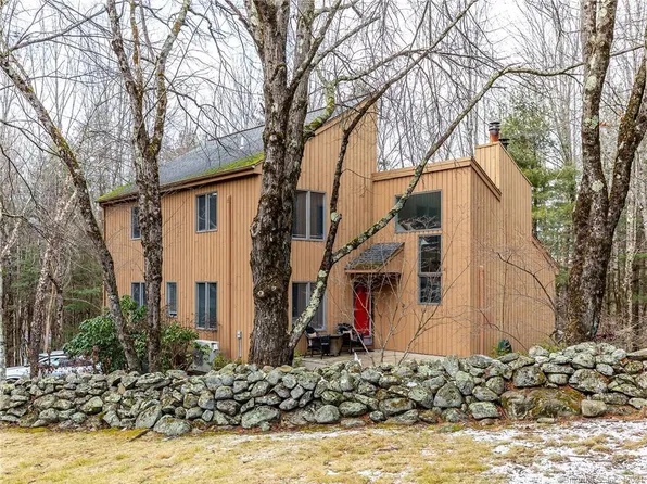 4 Paxton Court, Goshen, CT 06756