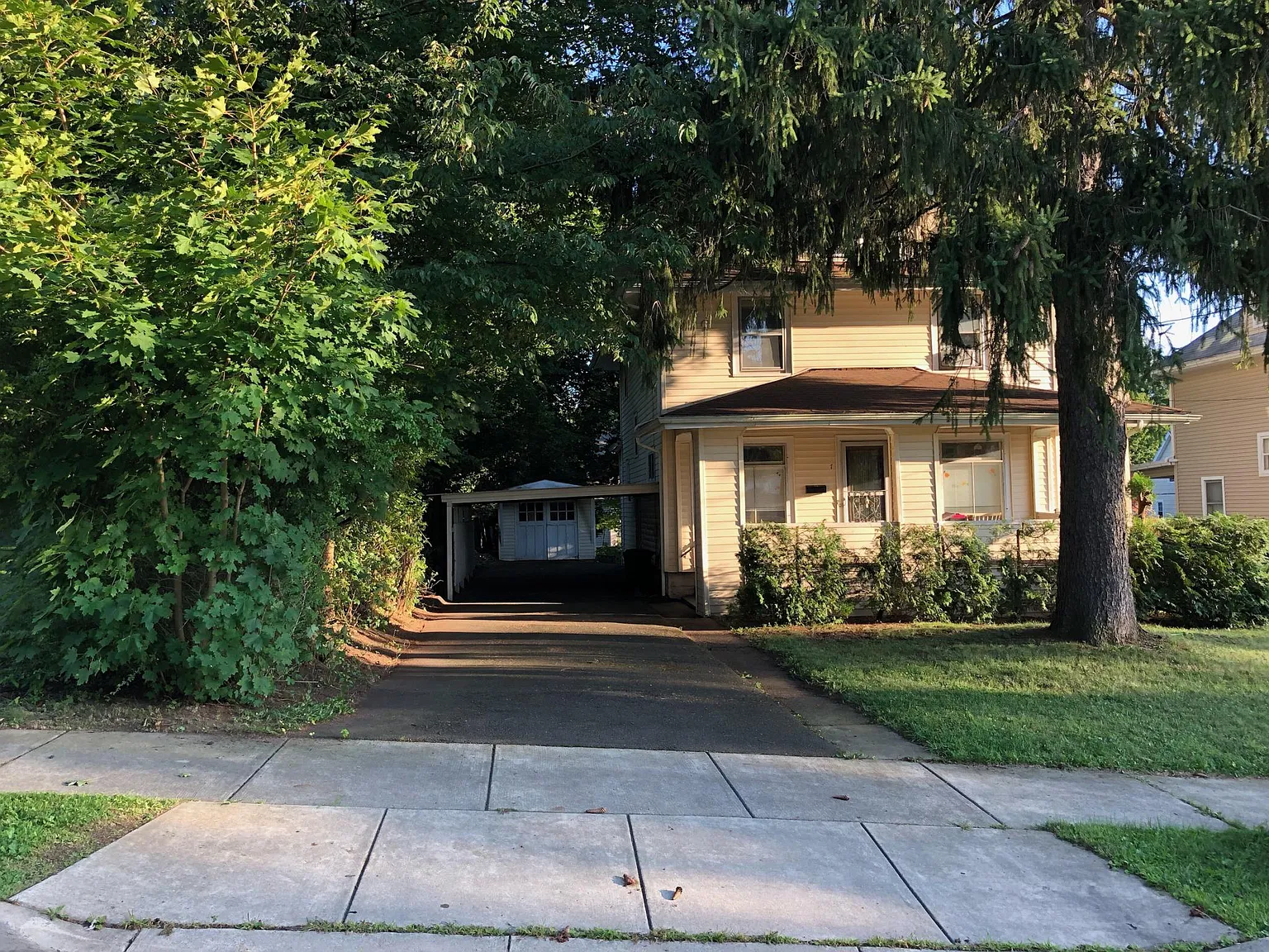 7 Bennett Ave — Photo 2