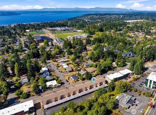 22700 28th Ave S APT 203, Des Moines, WA 98198
