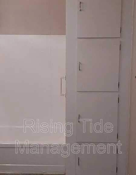 3295 Young Ave — Photo 6