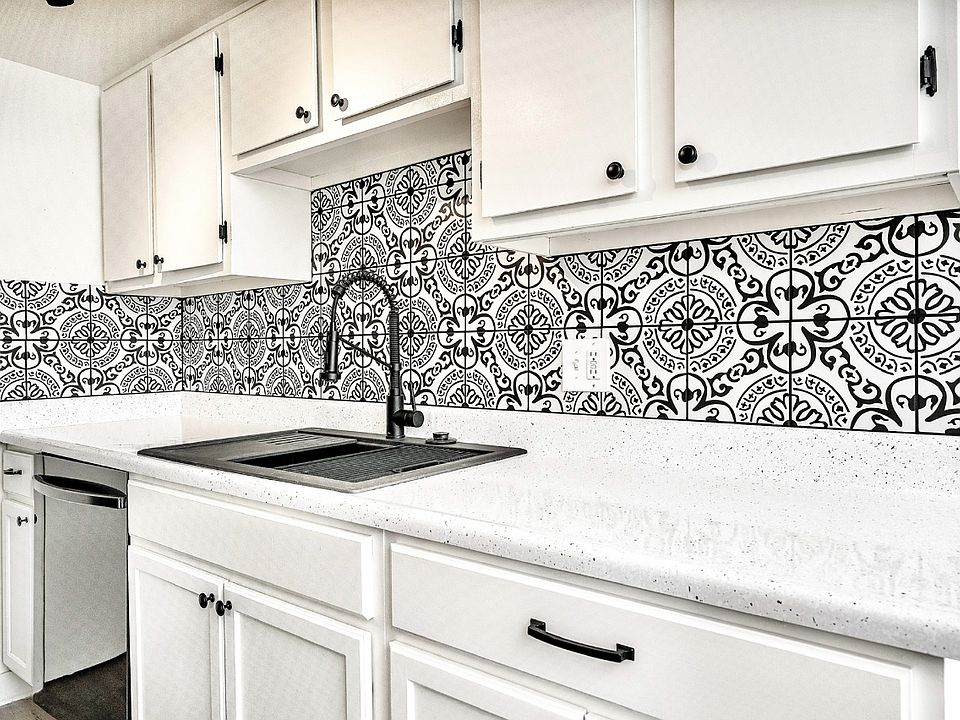 4. Gorgeous kitchen backsplash