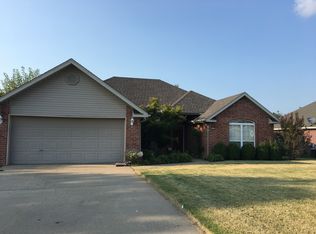 874 Fairfax Ave, Springdale, AR 72764