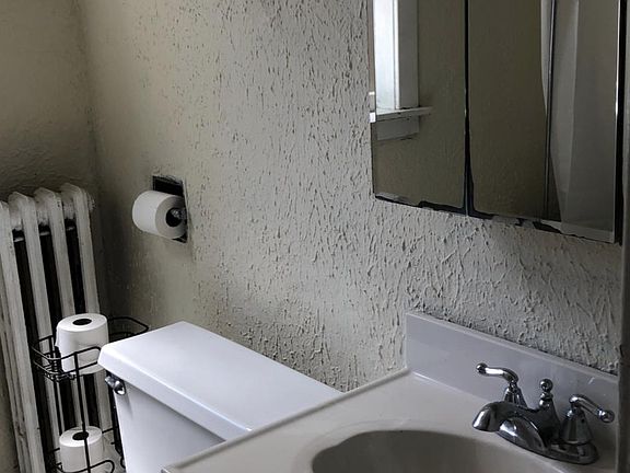 5th image of 3758 N Clifton Ave #1