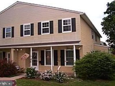 40 Reliance Ct, Telford, PA, 18969