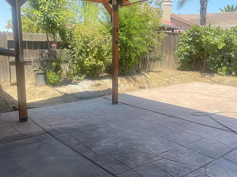 425 San Fernando St — Photo 16